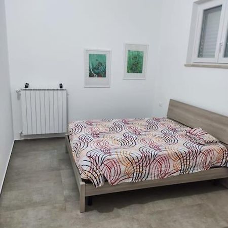 Appartamento Sul Mare Con Parcheggio Privato Монополи Экстерьер фото